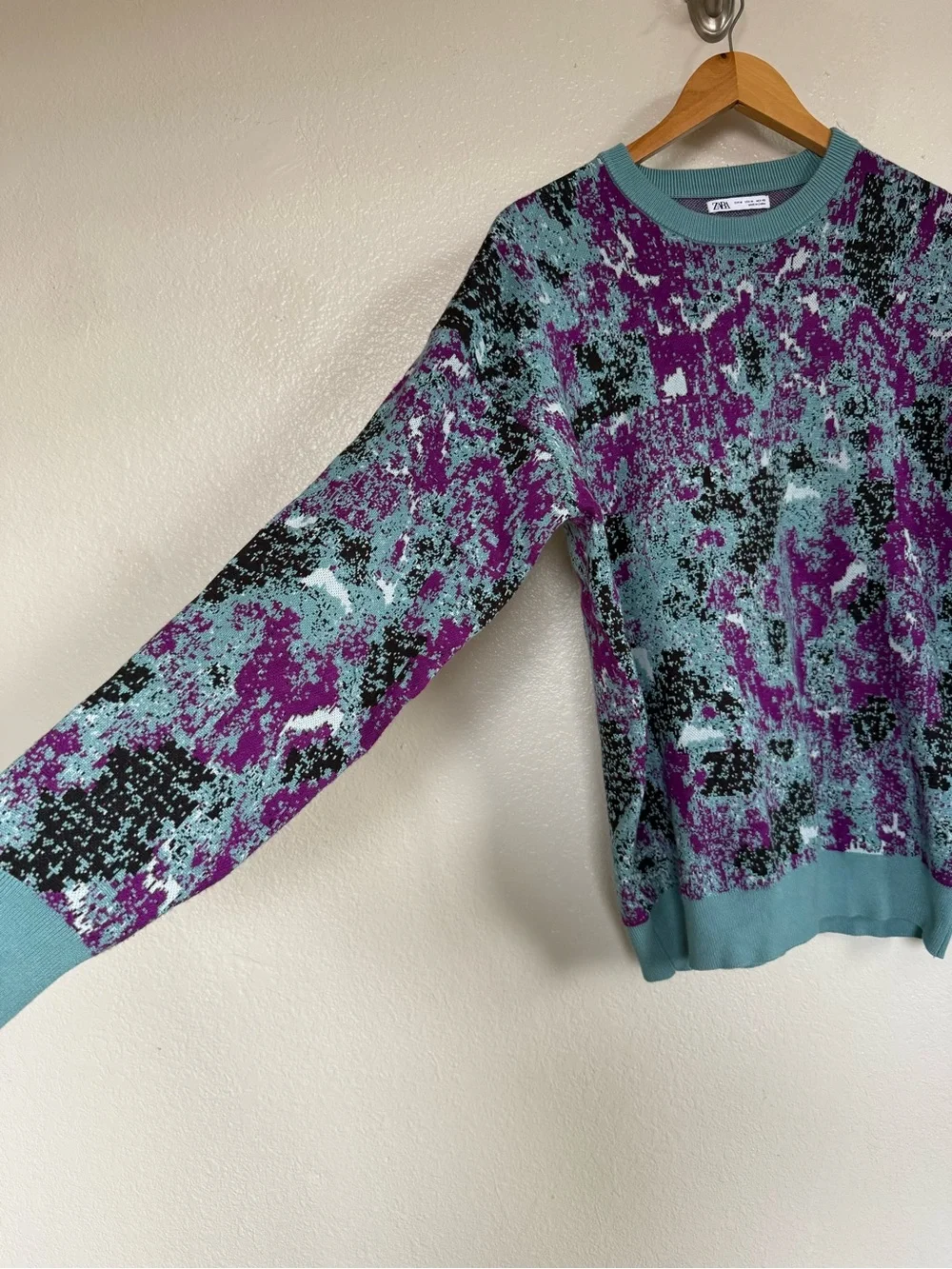 Zara Aqua & Purple Marbled Crewneck Sweater Size M